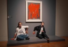 "На мертвой планете нет искусства": экоактивисты облили краской картину Пикассо