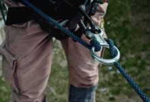 Падение альпинистов в Астане: кто должен был следить за безопасностью