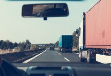 Два грузовика столкнулись на 15-й магистрали Караганды (ВИДЕО)