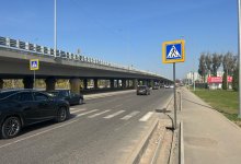 Временный пешеходный переход демонтировали на Кульжинском тракте в Алматы