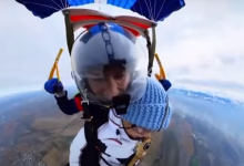 Кюй под куполом: алматинка сыграла на кобызе на высоте 3 600 метров (ВИДЕО)