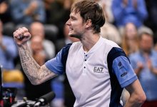 Бублик обыграл 14-ю ракетку мира на старте турнира в Париже