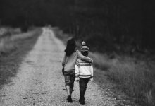 Сосед приставал: девочку от изнасилования спасла подруга в Алматинской области