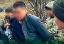 Педофила в розыске задержали в горах Жетысу
