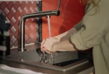 "Ужасная и протухшая": на воду пожаловались жители Экибастуза