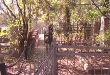 Надгробные плиты разбили подростки в Актюбинской области