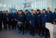 Казахстанских футболистов встретили в аэропорту Астаны после матча со Словенией (ФОТО)