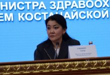 "По копейке собираем": о лечении детей за границей спросили у главы Минздрава