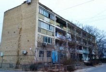 Дом рушится от трещин и плесени: что ответили актаусцам в акимате