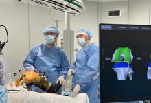 Робот помог провести пять сложных операций в Астане