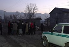 Жители села в Алматинской области охраняют дома от воров-извращенцев