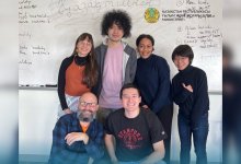 Казахстанец учит казахскому языку докторантов вуза в США