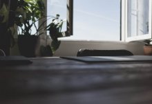 10-летний мальчик выпал из окна седьмого этажа в Караганде