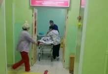 Мать с восьмимесячным малышом упали в открытый люк в Щучинске