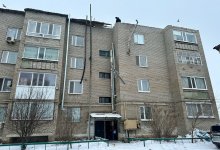 Ветер унес крышу многоэтажки: режим ЧС объявили в Тобыле