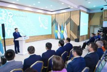 Партия AMANAT задает тон в законотворческой деятельности - политолог