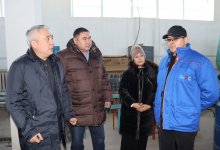 Мажилисмен ознакомился с производством лакокрасочной продукции в Талдыкоргане