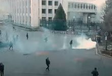 Радикальные лозунги, нападения на полицейских: в докфильме показали, как начался Қаңтар
