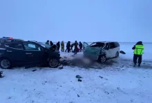 Пять жертв: машины столкнулись на трассе в ЗКО