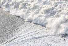 Из-за лавины более трех десятков авто застряли на трассе в ВКО