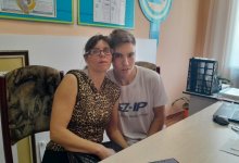 Акмолинка спустя 12 лет поисков нашла своего сына в детском доме