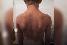 Запирала в сарае в холод: родная мать издевалась над сыном в Жетысу