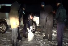 Житель Жамбылской области выкапывал коноплю из-под снега