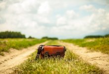 80-летняя бабушка забыла в такси сумку с деньгами в Шымкенте