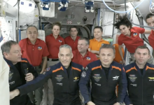 Корабль Crew Dragon с туристами на борту пристыковался к МКС