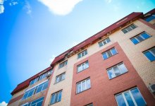 "Были трещины": Саясат Нурбек ответил на слухи о разрушениях в общежитии КазНУ