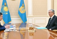 Экономическое развитие Казахстана обсудил президент с известным экономистом