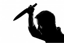 Пьяный мужчина с ножом пытался убить парня и девушку в Мангистауской области