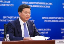 Экс-министру Марату Бекетаеву вновь продлили арест