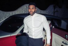 Певец Джейсон Деруло прибыл в Алматы (ВИДЕО)