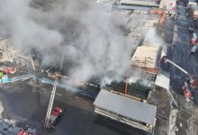 Пожар на рынке в Семее: частично обрушена кровля здания