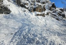 Лавина перекрыла дорогу в Восточно-Казахстанской области