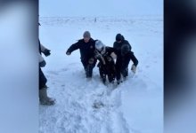 Женщина и ребенок застряли в степи Карагандинской области (ВИДЕО)