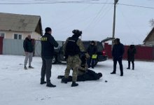 Требовал миллион тенге: вымогателя задержали в Жетысу