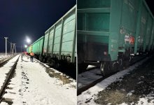 Семь вагонов с серой сошли с рельсов в Атырауской области