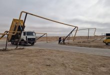 Грузовой автомобиль врезался в газопровод в Жанаозене (ВИДЕО)