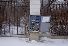 "Не влезай, убьет": открытый электрощит напугал жителей Актау