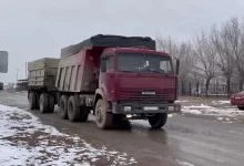 Гонки грузовиков возмутили сельчан в Туркестанской области