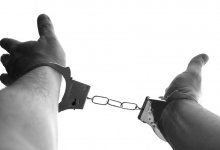 Полицейские ВКО вычислили находившегося в розыске иностранца