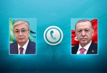 Токаев поздравил Эрдогана с днем рождения