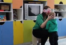 Узнает по запаху: воспитатель из Щучинска поразила казахстанцев (ВИДЕО)