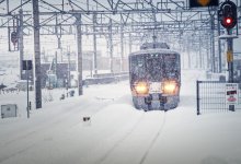 Видео с проводами карагандинского железнодорожника на пенсию взорвало TikTok