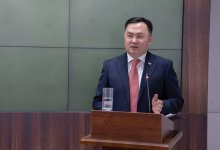 Глава Верховного суда провел лекцию для студентов