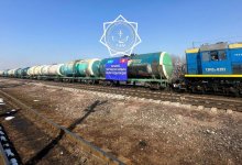 Казахстан передал гуманитарный груз Кыргызстану