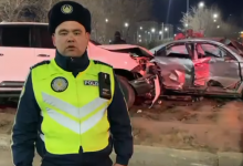 Спасателям пришлось извлекать людей из авто после ДТП в Атырау