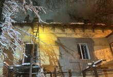 Пожар в жилом доме в центре Алматы локализовали огнеборцы